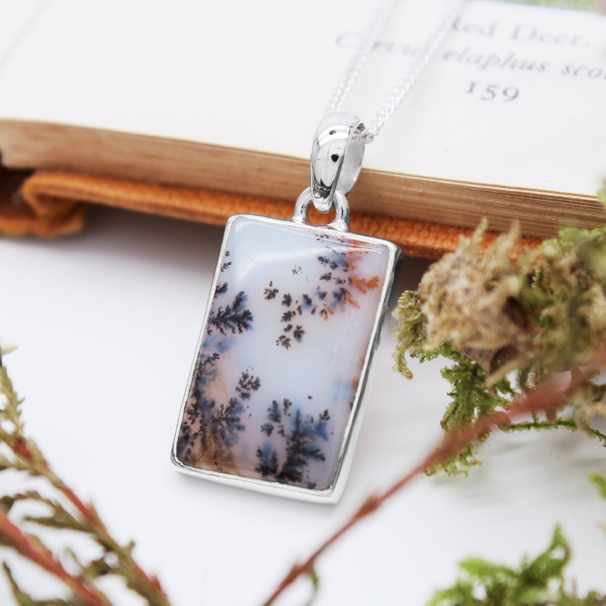 WHISPERING WOODS  - Sterling Silver & Scenic Agate Necklace