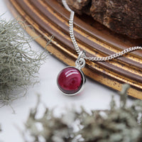CRIMSON LEAVES - Sterling Silver & Garnet Necklace