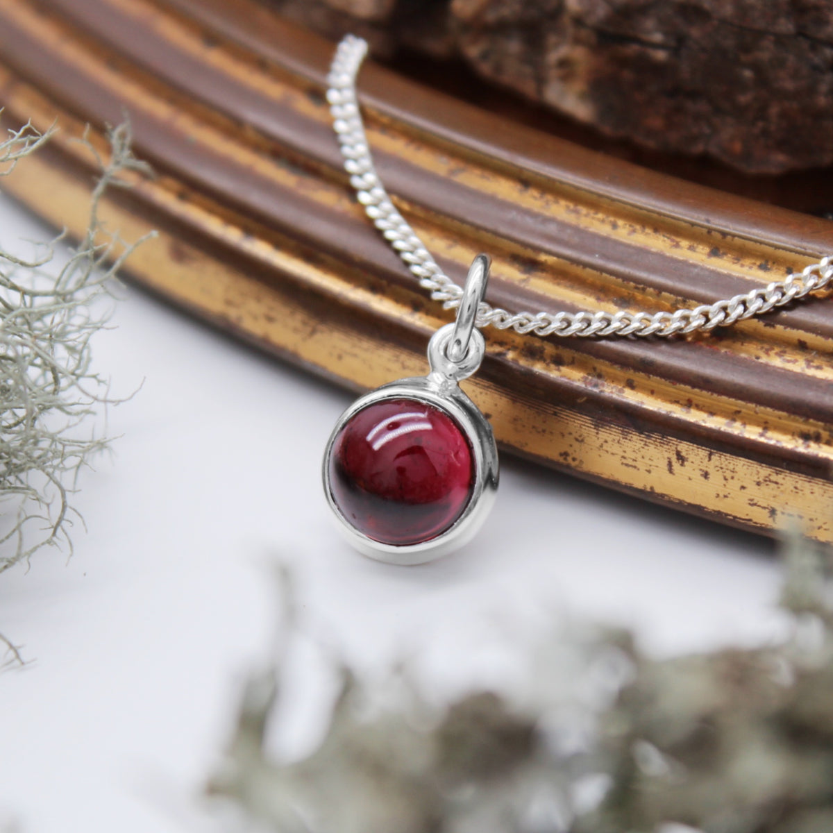 CRIMSON LEAVES - Sterling Silver & Garnet Necklace