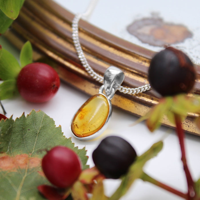GOLDEN HOUR - Sterling Silver & Amber Necklace