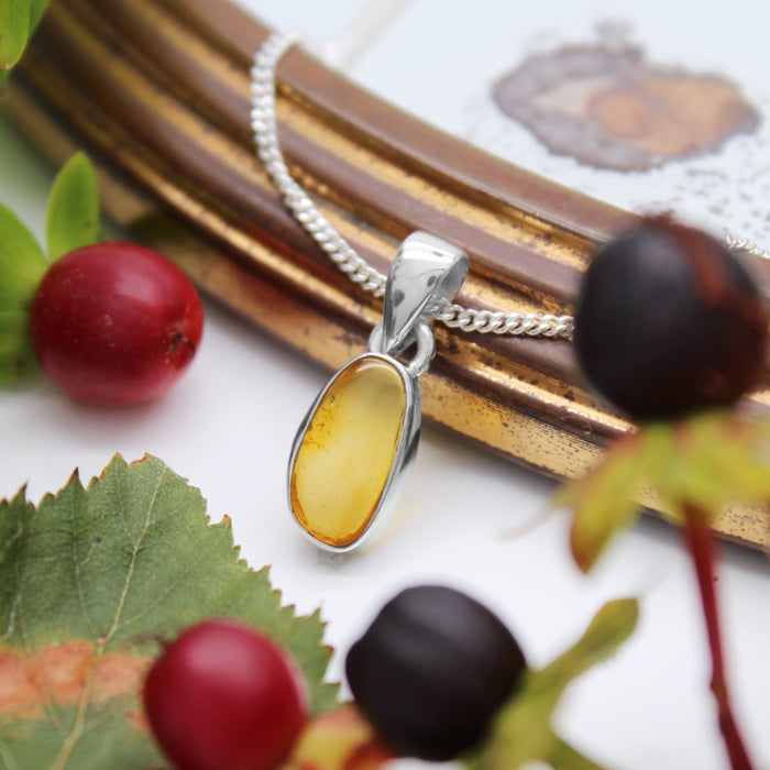GOLDEN HOUR - Sterling Silver & Amber Necklace