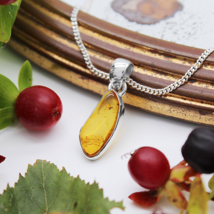 GOLDEN HOUR - Sterling Silver & Amber Necklace