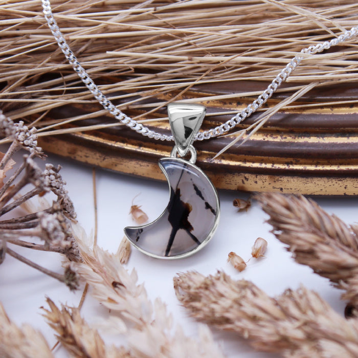 HARVEST MOON - Sterling Silver & Montana Agate Necklace