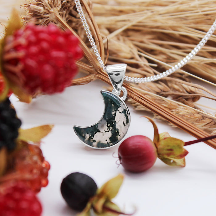 WOODLAND ECLIPSE - Sterling Silver & Moss Agate Necklace
