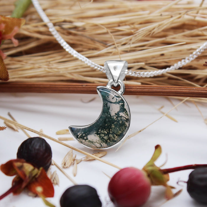 WOODLAND ECLIPSE - Sterling Silver & Moss Agate Necklace