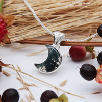 WOODLAND ECLIPSE - Sterling Silver & Moss Agate Necklace
