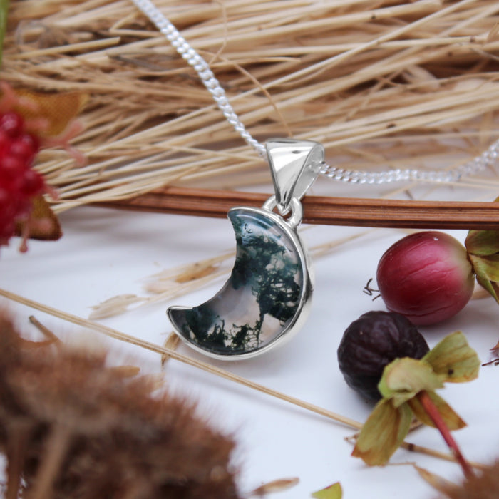 WOODLAND ECLIPSE - Sterling Silver & Moss Agate Necklace
