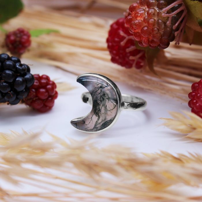 WOODLAND ECLIPSE - Sterling Silver & Moss Agate Ring - US 6