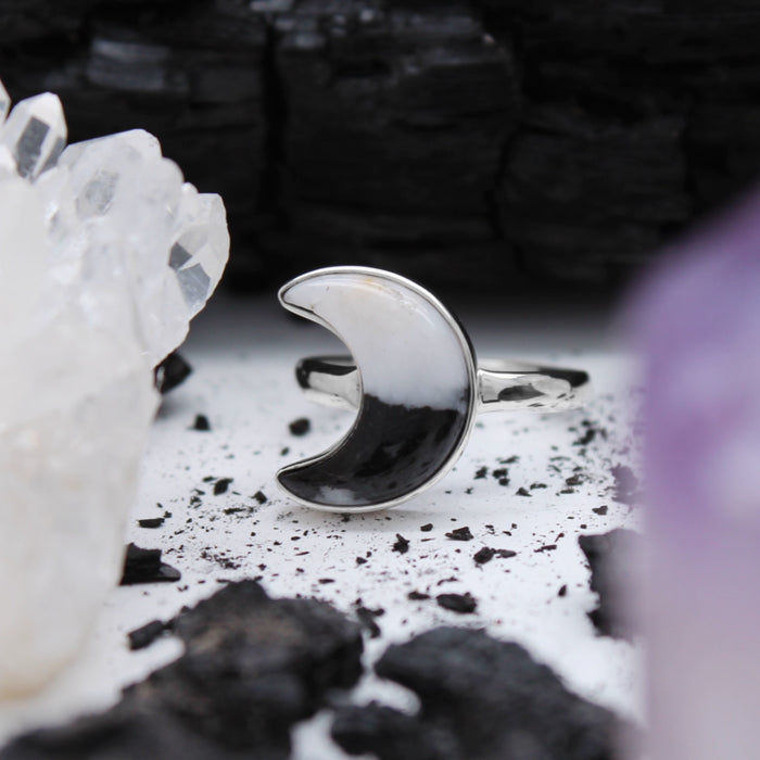 GHOST MOON - Sterling Silver & Zebra Jasper Ring - US 8