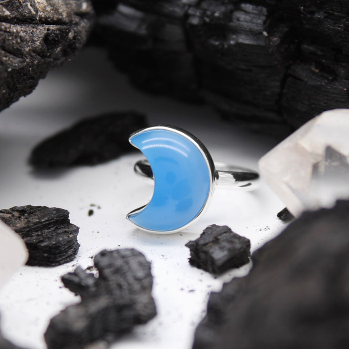 BLUE MOON - Sterling Silver & Blue Chalcedony Ring - US 6