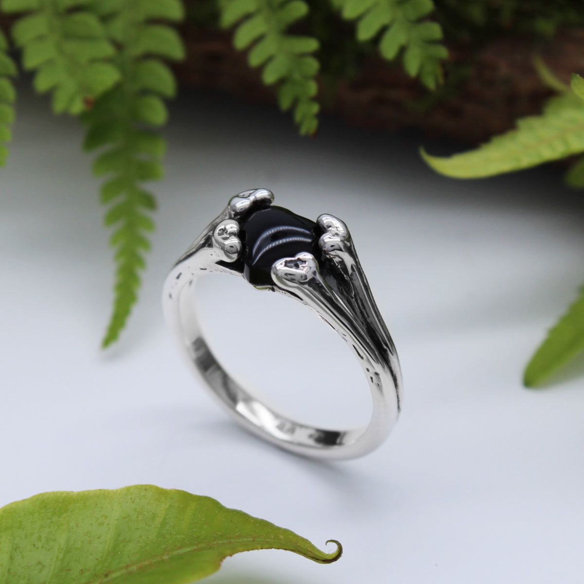 HEART & BONE - Sterling Silver & Onyx Ring SAMPLE - US 8