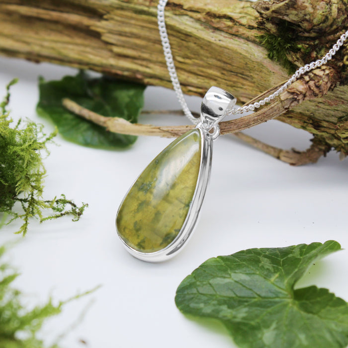 SWAMPY - Sterling Silver & Vessonite Necklace