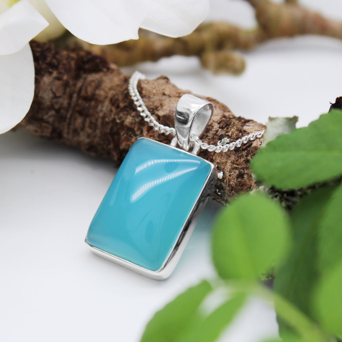 LAGOON - Sterling Silver & Blue Chalcedony Necklace