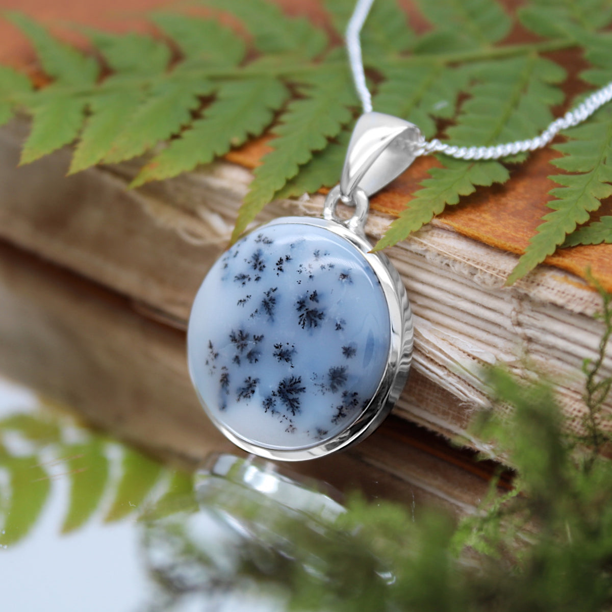 SNOWY SKIES - Sterling Silver & Dendritic Agate Necklace