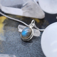 MIDNIGHT SKIES - Sterling Silver & Labradorite Necklace
