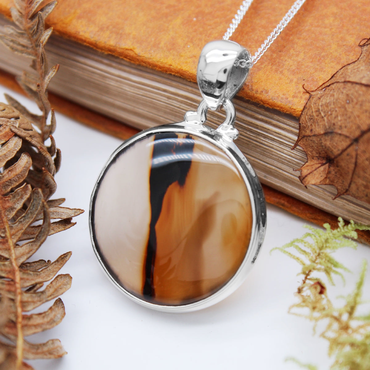 FALL - Sterling Silver & Montana Agate Necklace